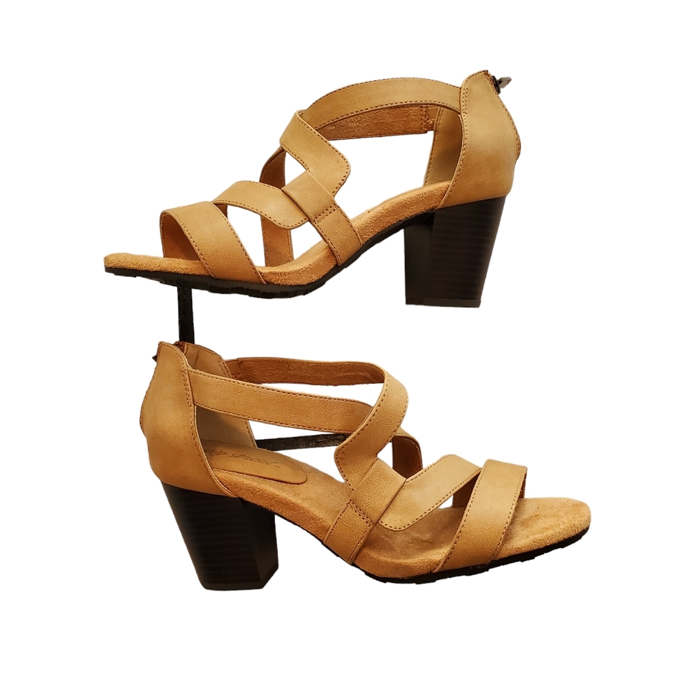 Easy‎ Street Amuse Cushioned Insole Block Heel Sandals Size 9W